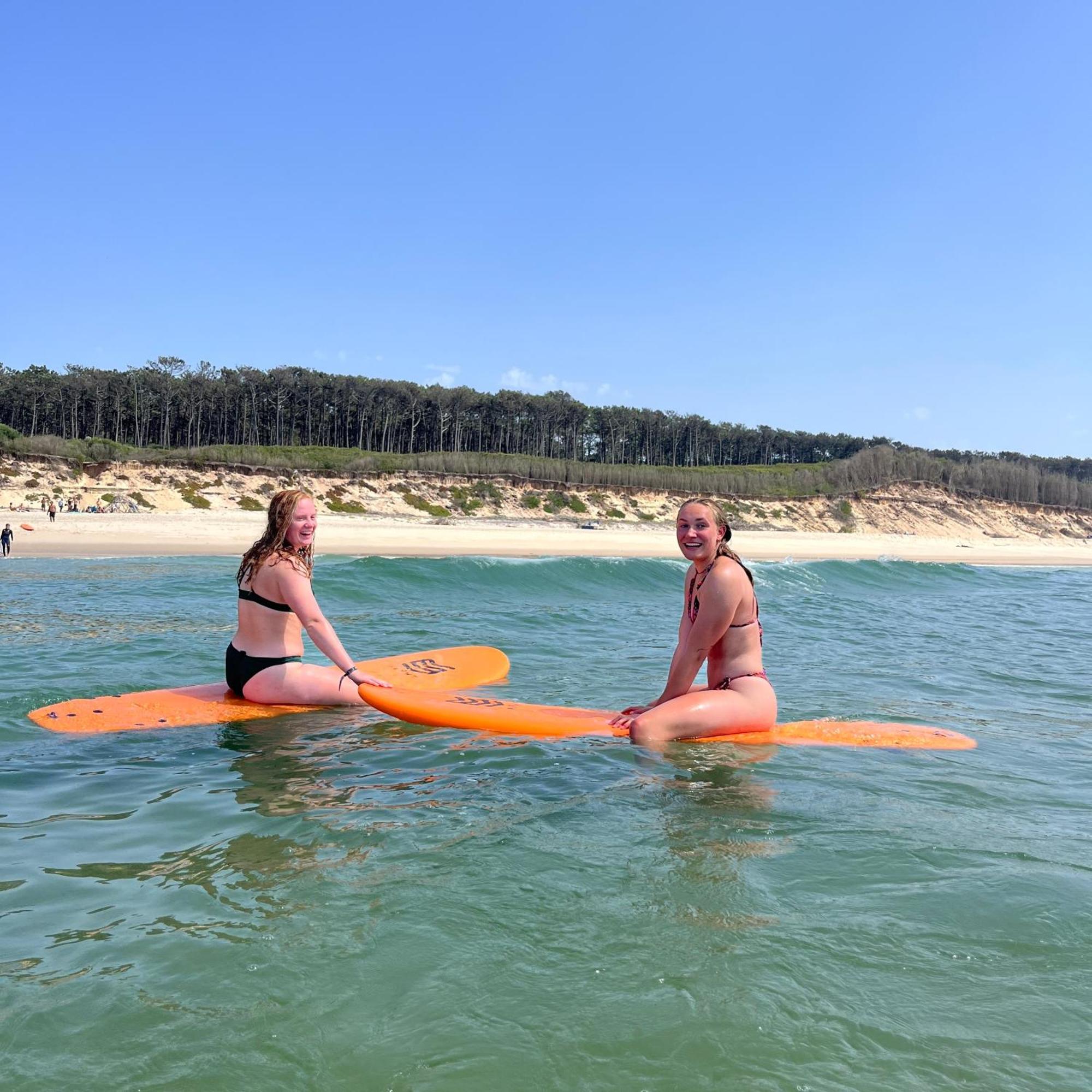 فيلا Maceda Surf Camp المظهر الخارجي الصورة